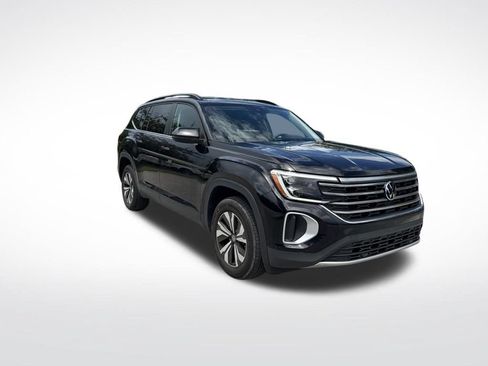Used 2024 Volkswagen Atlas SE FWD image 2