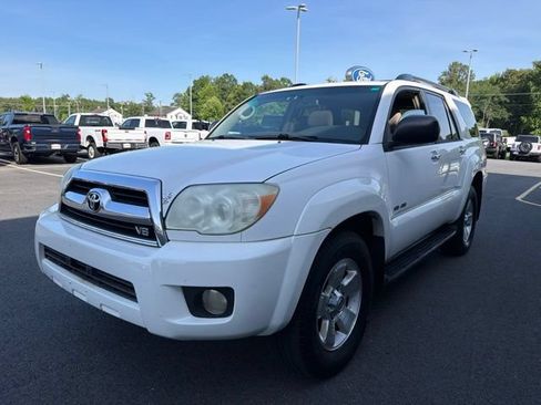 Used 2006 Toyota 4Runner SR5 AWD/4WD image 34