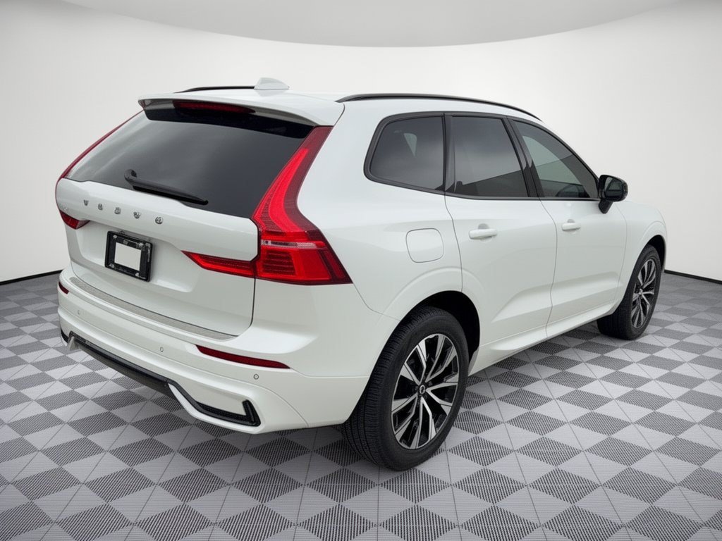 Used 2025 Volvo XC60 B5 Plus w/ Protection Package Premier AWD/4WD image 9