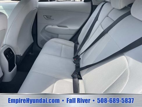 Used 2024 Hyundai Kona SEL AWD/4WD image 14
