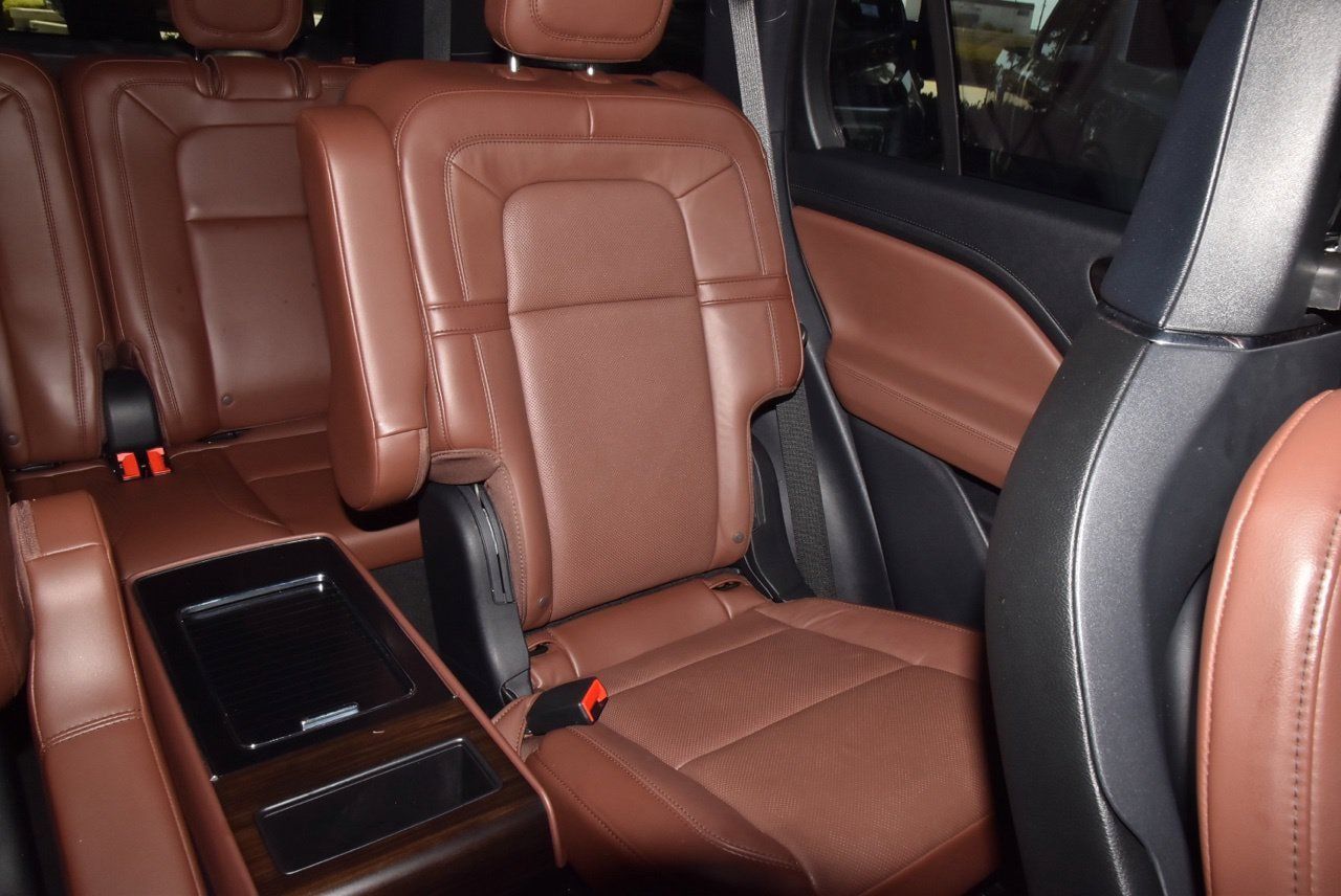 Used 2026 Lincoln Aviator Reserve AWD/4WD image 16