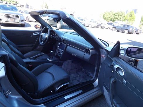 Used 2006 Porsche 911 Carrera S image 10