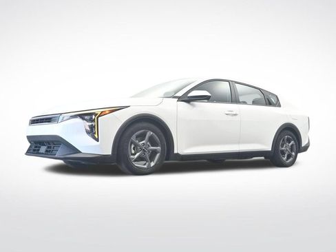 Used 2025 Kia K4 FWD image 29