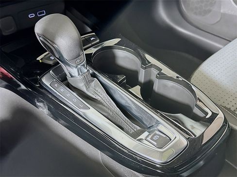 New 2026 Chevrolet Trax LT w/ Sunroof Package image 11