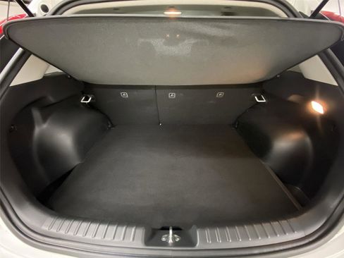 Used 2023 Kia Niro EX FWD image 24
