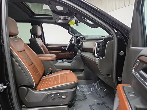 Used 2024 GMC Sierra 2500 Denali Ultimate AWD/4WD image 10