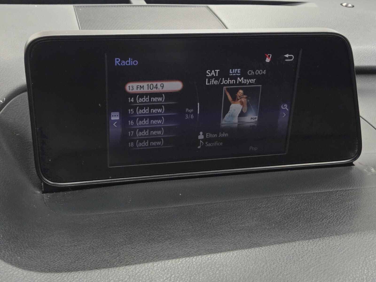 Used 2018 Lexus RX 350 FWD w/ Accessory Package image 17