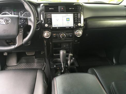 Used 2020 Toyota 4Runner Venture w/ Moonroof Package AWD/4WD image 24
