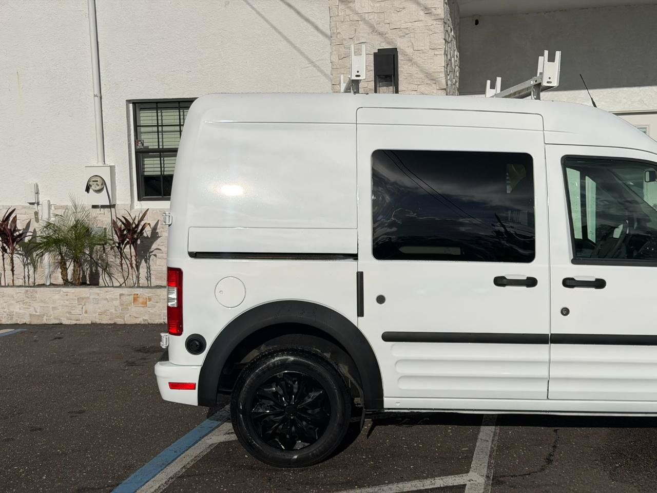 Used 2013 Ford Transit Connect XLT FWD image 15