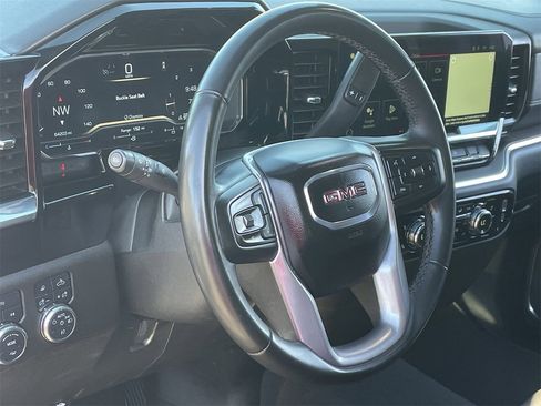 Used 2024 GMC Sierra 1500 SLT image 25