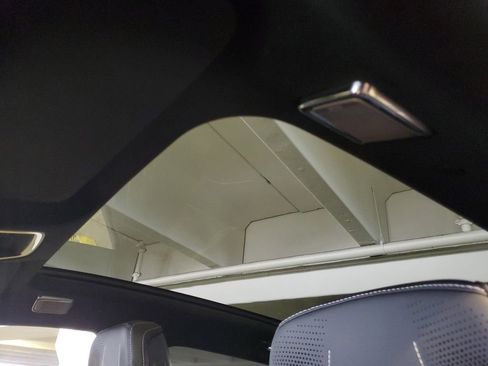 New 2026 Cadillac Lyriq V image 33