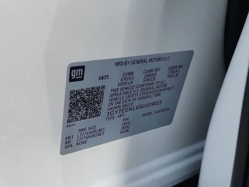 New 2025 Cadillac Escalade IQ Sport 1 w/ Smart Trailering package AWD/4WD image 18