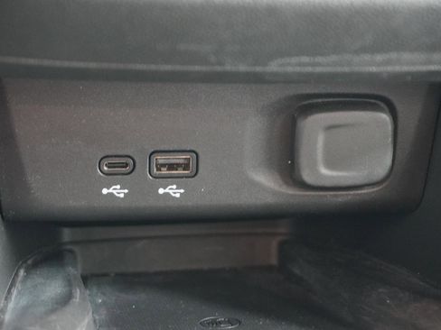 Used 2024 Buick Envista Sport Touring w/ Convenience II Package image 30