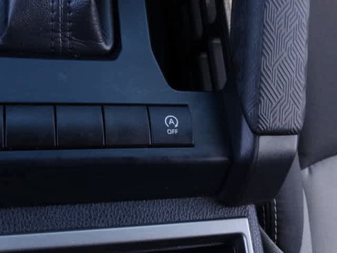 Used 2025 Toyota Tacoma TRD Sport image 36