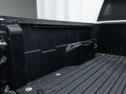 Used 2024 Toyota Tacoma SR5 AWD/4WD image 16