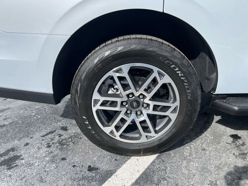 New 2026 Ford Expedition Active image 15