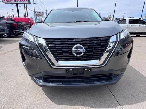 Used 2021 Nissan Rogue S FWD image 2