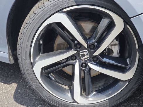 Used 2022 Honda Accord Sport image 6