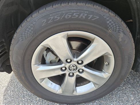 Used 2015 Toyota RAV4 XLE FWD image 26