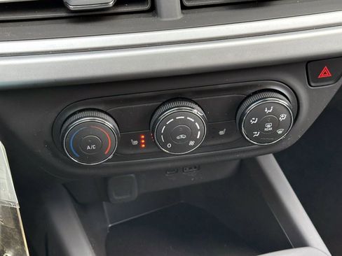 Certified 2024 Chevrolet Trax LS w/ LS Convenience Package image 22