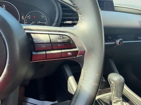 Used 2025 MAZDA MAZDA3 s FWD image 19