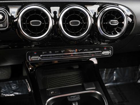 Used 2019 Mercedes-Benz A 220 image 24