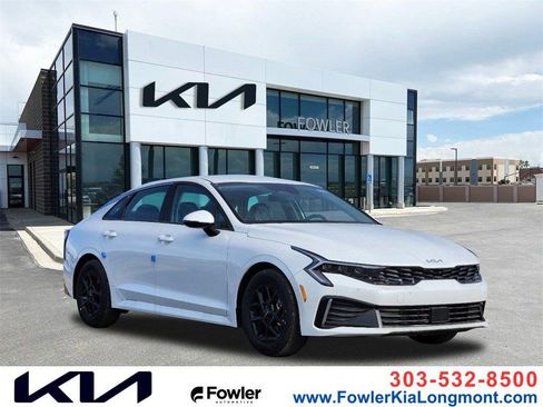 New 2025 Kia K5 LXS image 1