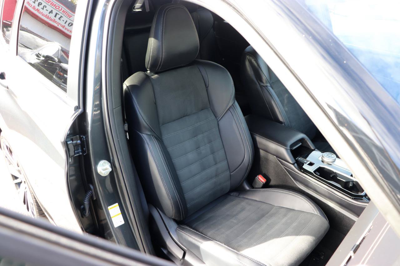 Used 2025 Mitsubishi Outlander SE FWD image 15