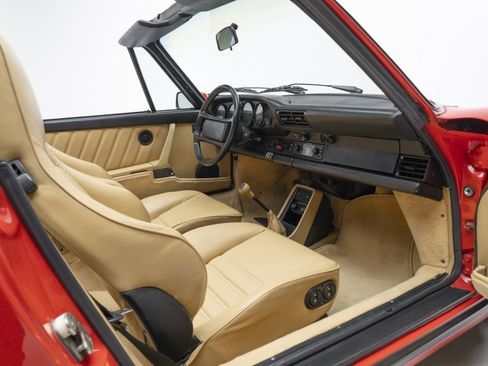 Used 1987 Porsche 911 Carrera image 28