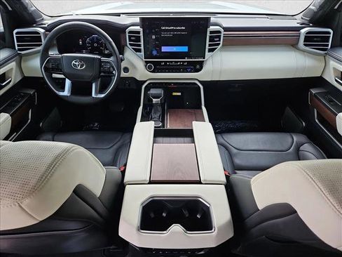 Used 2023 Toyota Sequoia Capstone AWD/4WD image 19