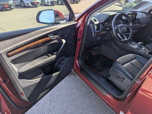 Used 2020 Audi Q5 2.0T Premium w/ Convenience Package image 8