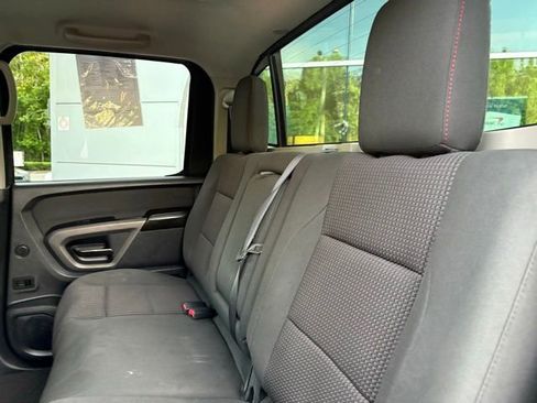 Used 2015 Nissan Titan SV RWD image 25