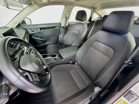 Used 2022 Honda Civic EX image 5