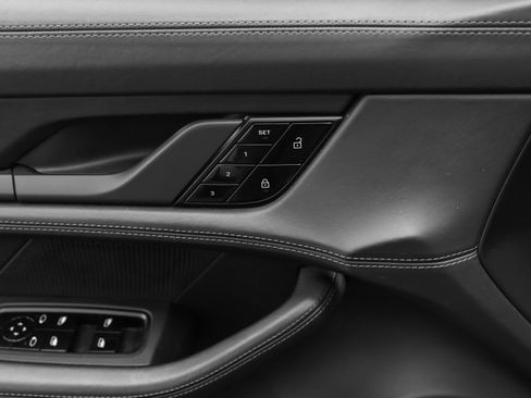 Certified 2021 Porsche Taycan Turbo image 32