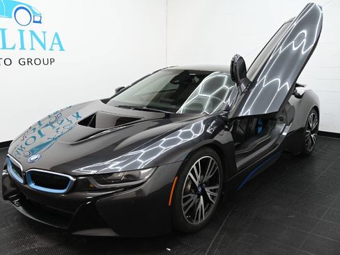 Used 2016 BMW i8 AWD/4WD image 17