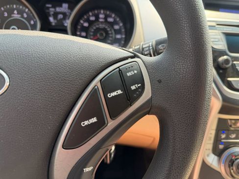 Used 2013 Hyundai Elantra GLS w/ Preferred Pkg image 42