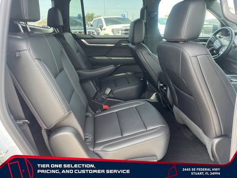 New 2026 GMC Acadia Elevation w/ Black Edition FWD image 18