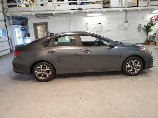 Used 2020 Kia Forte LXS FWD image 6