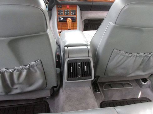 Used 1992 Mercedes-Benz 400 E image 39