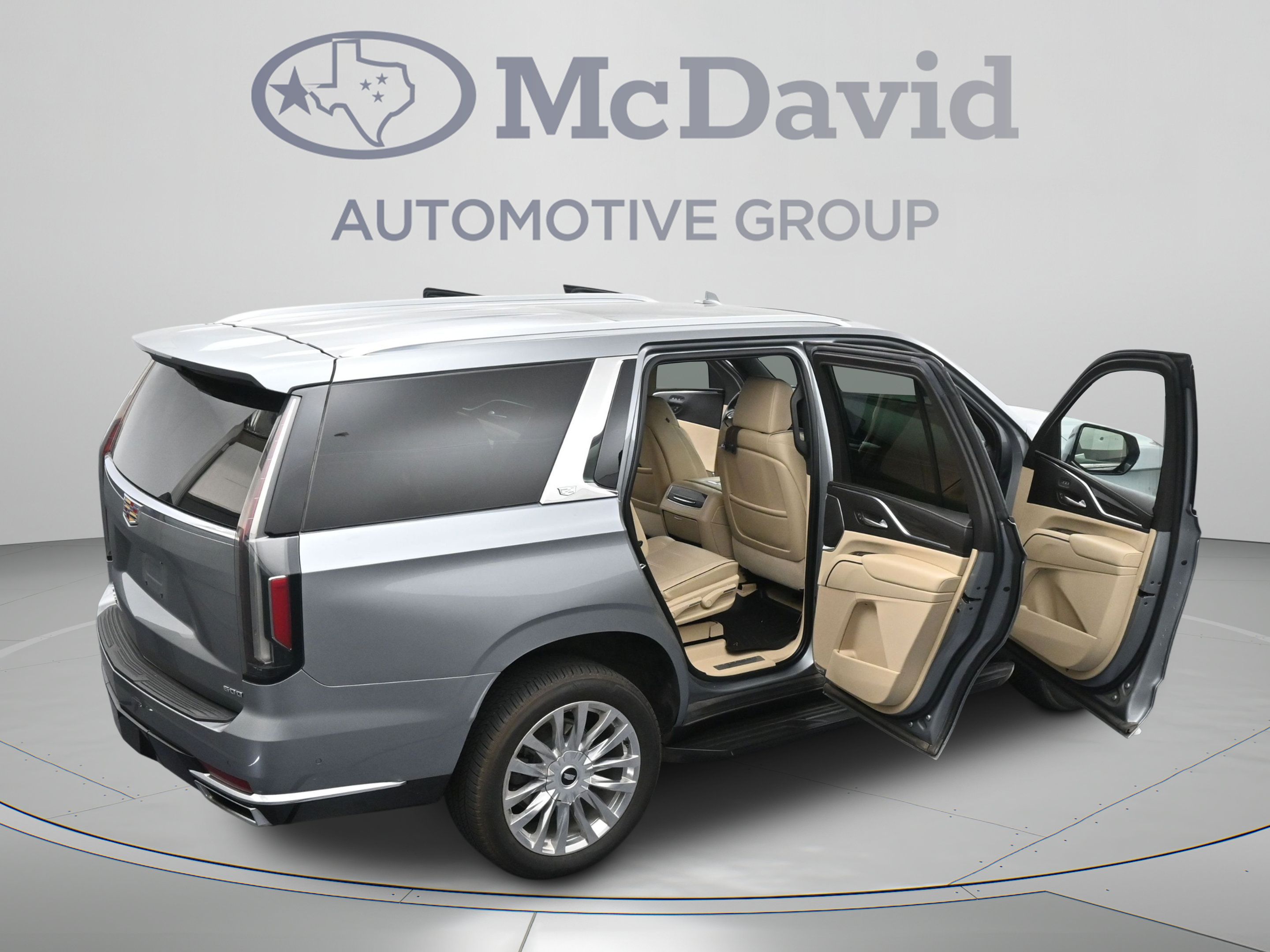 Used 2023 Cadillac Escalade Premium Luxury AWD/4WD image 47