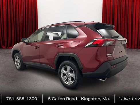 Certified 2022 Toyota RAV4 LE AWD/4WD image 6