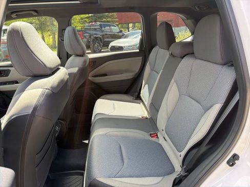 Used 2025 Subaru Forester Premium AWD/4WD image 29