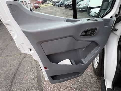 Used 2019 Ford Transit 350 XLT RWD image 9