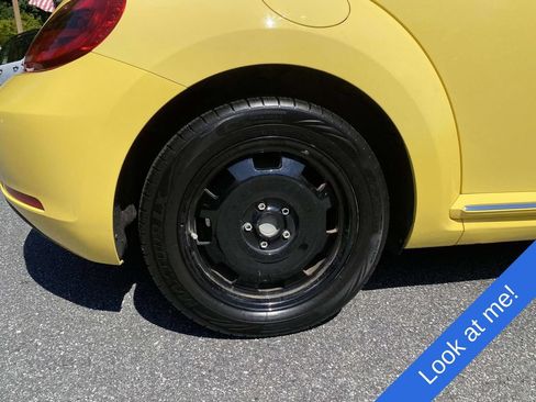 Used 2013 Volkswagen Beetle 2.5 FWD image 9