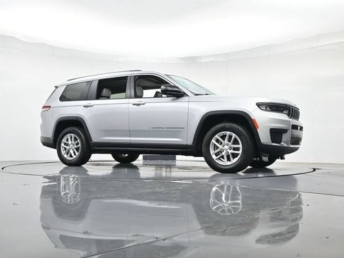 Used 2023 Jeep Grand Cherokee L Laredo w/ Luxury Tech Group I AWD/4WD image 36
