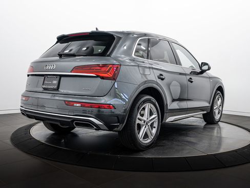 Certified 2023 Audi Q5 e Premium w/ Convenience Package AWD/4WD image 4