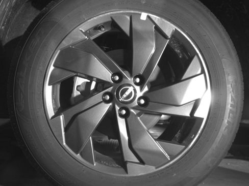 Used 2025 Nissan Rogue SV FWD image 15