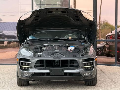 Used 2016 Porsche Macan Turbo image 19