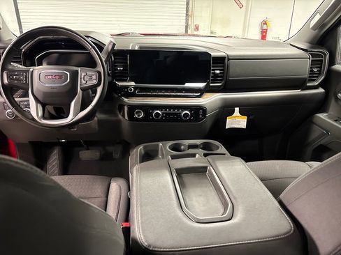Used 2024 GMC Sierra 1500 Elevation image 28