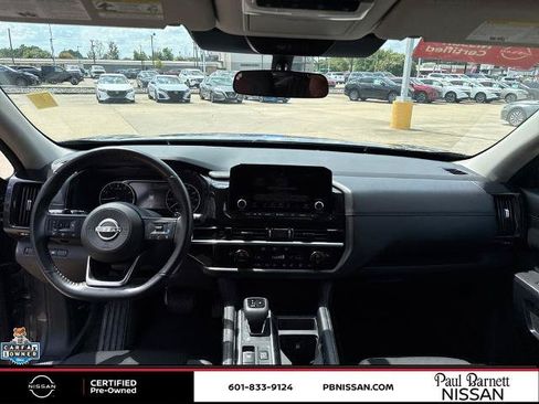 Certified 2025 Nissan Pathfinder SV FWD image 26